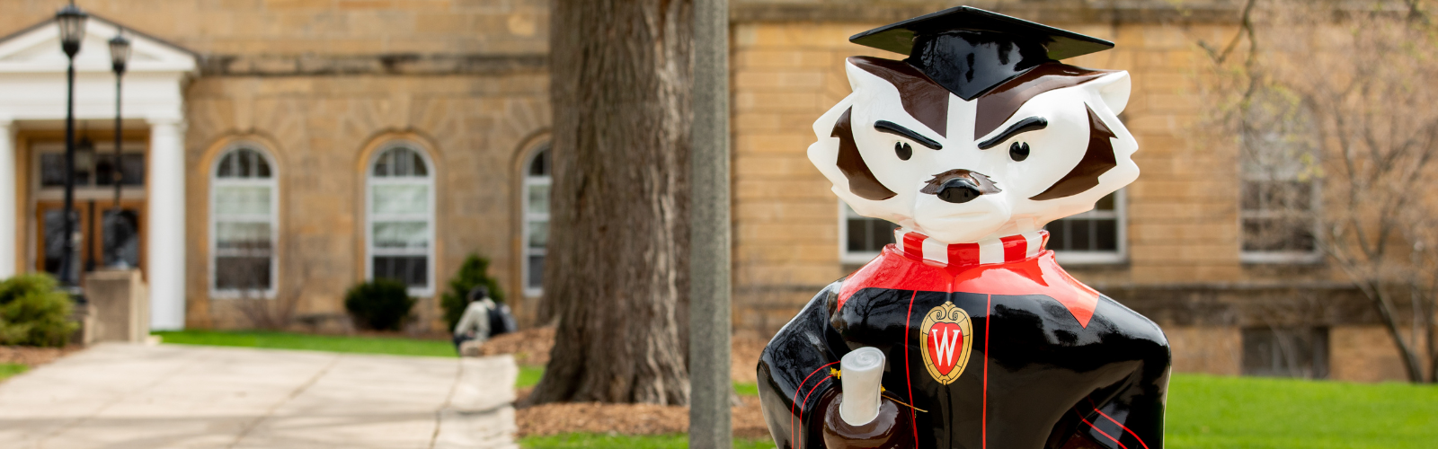 bucky badger statue